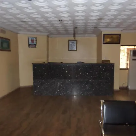 Хотел Golden Astoria 2*